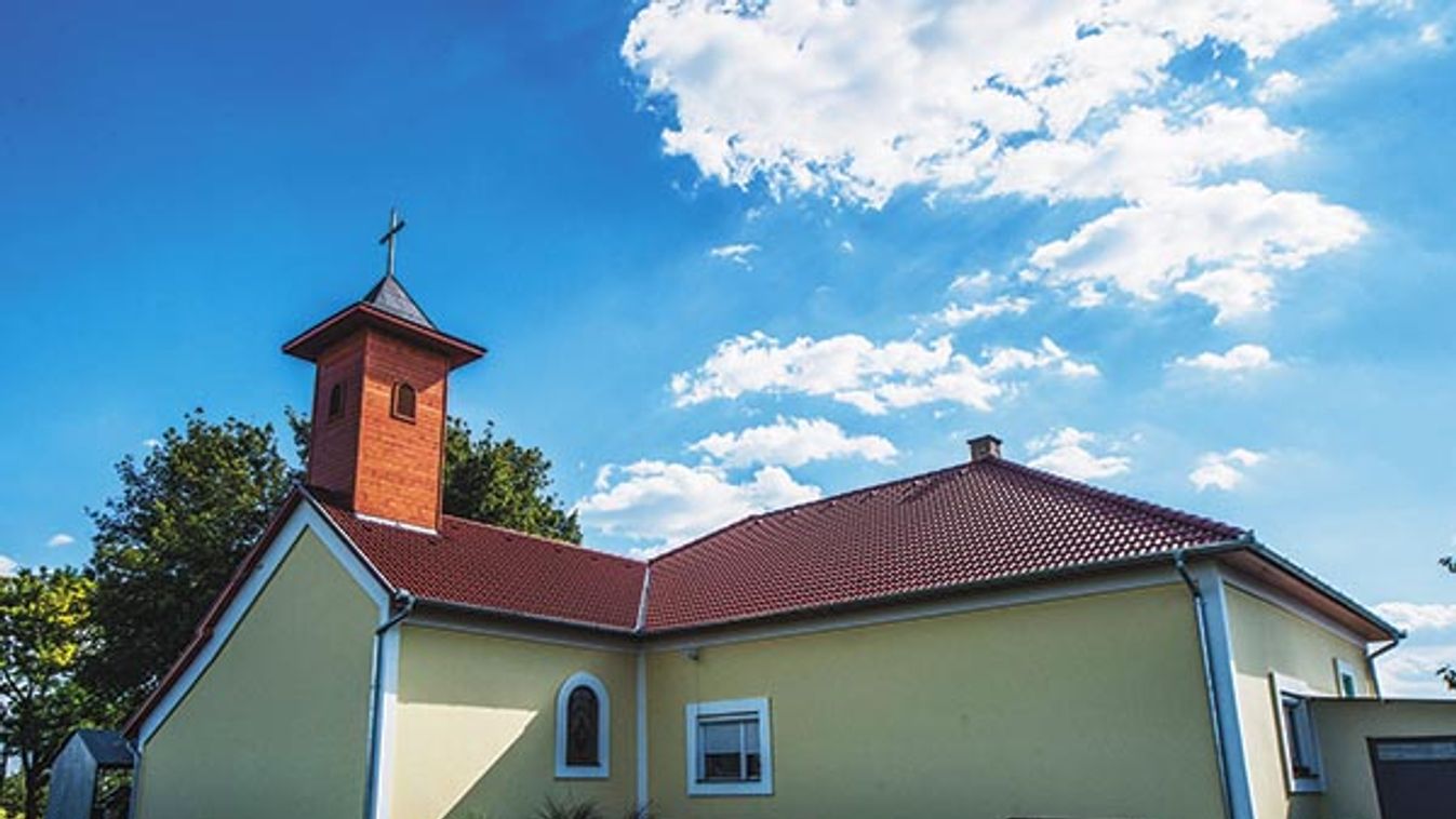 Szépül a matkói kápolna - Ragaszkodnak az egykori iskolakápolnához a hívek