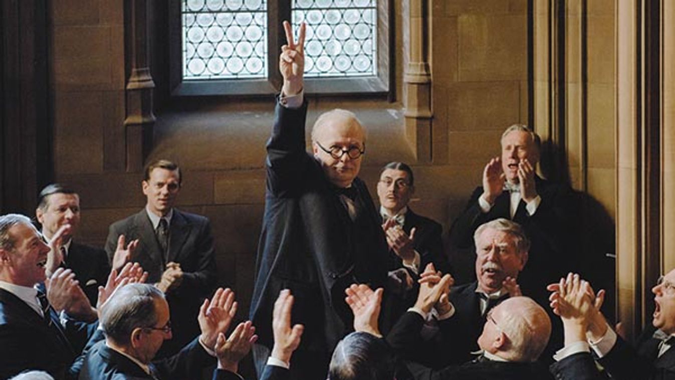 A film Churchill és a britek dilemmáját vetíti elénk: udvaroljanak-e békéért Hitlernek?