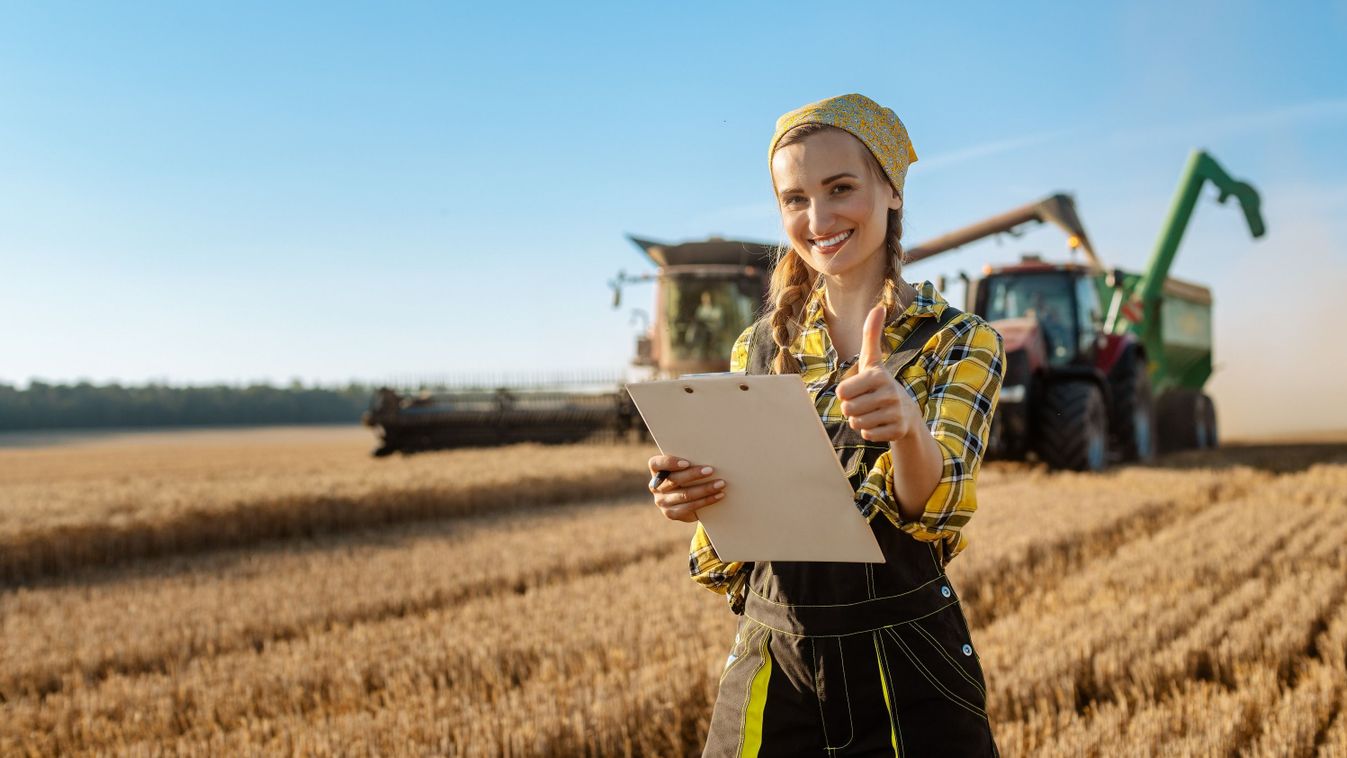 Farmer,With,Clipboard,On,Field,Keeping,Track,Of,The,Grain