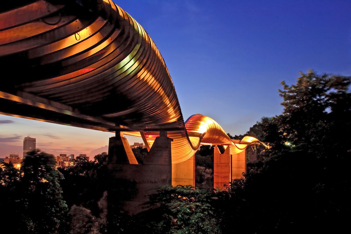 Singapore,Henderson,Wave,Bridge,Shine,At,Dusk