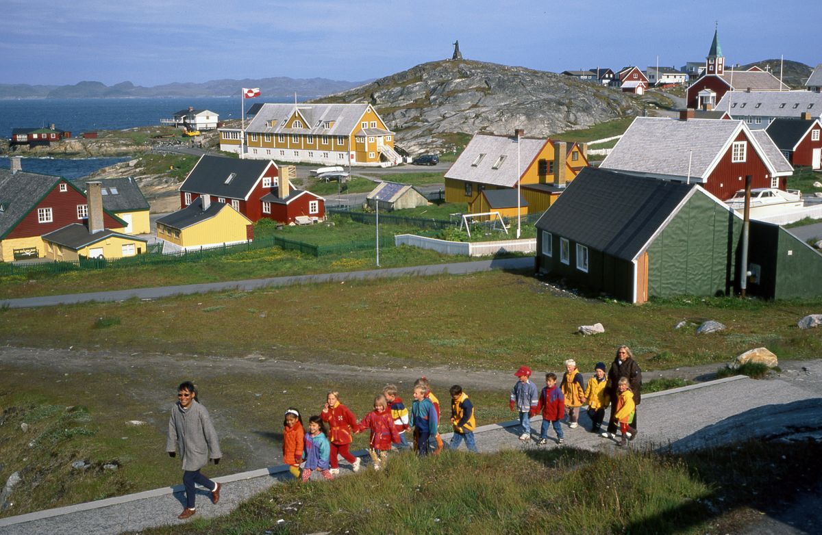 Inuit children