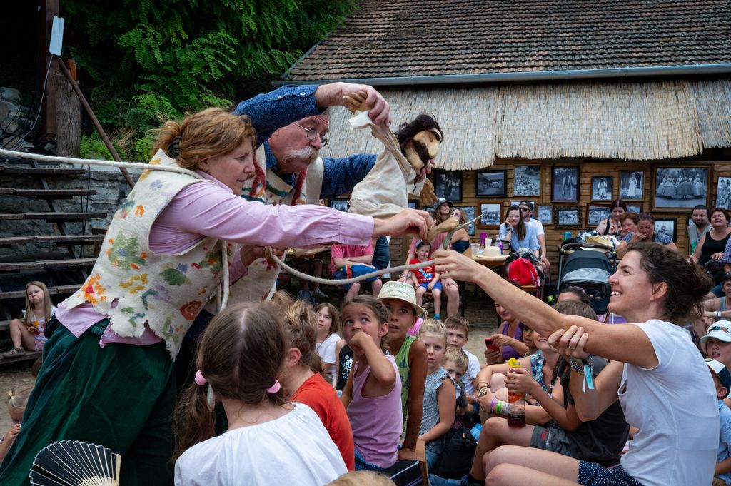 Bábjáték a Folk Udvarban