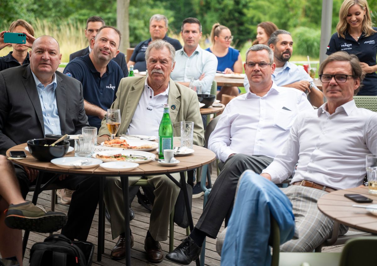 BÁNKI Erik; TAKÁCS Péter; KAPU Tibor; FARKAS Bertalan; NÉMETH Szilárd