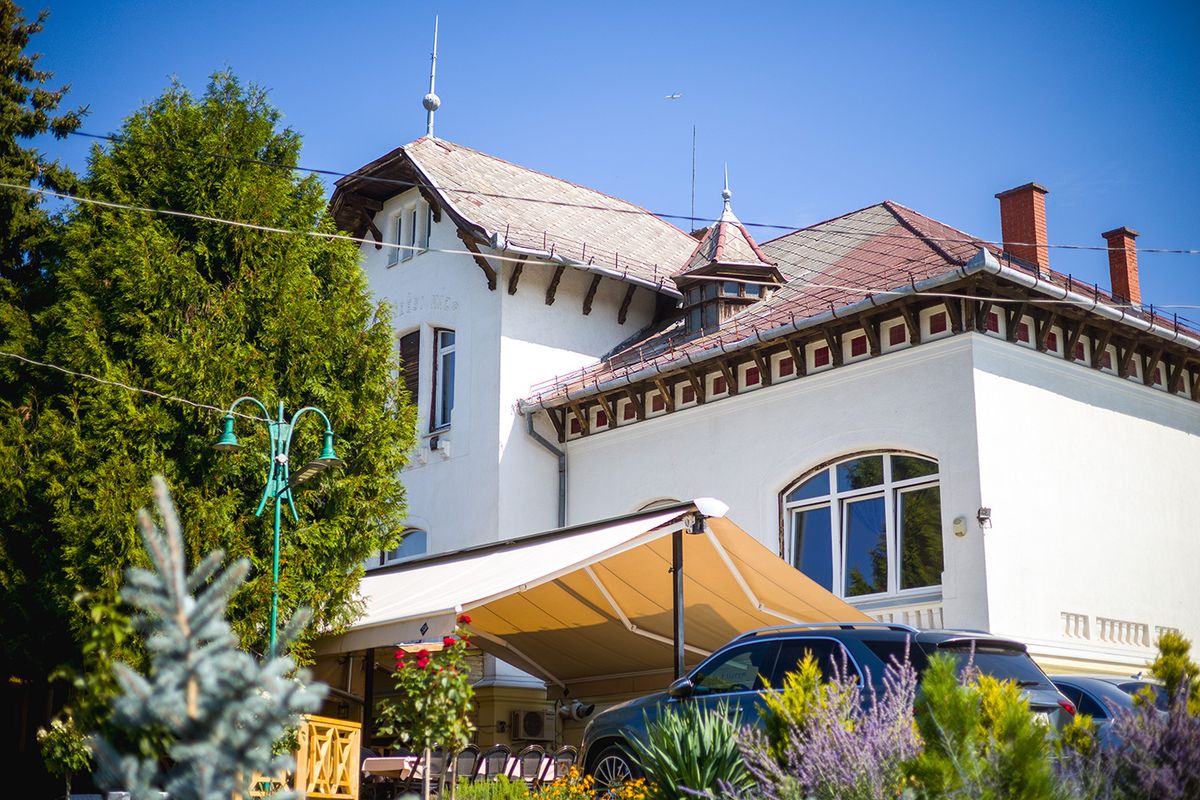 Pekáry-kastély étterem-02
