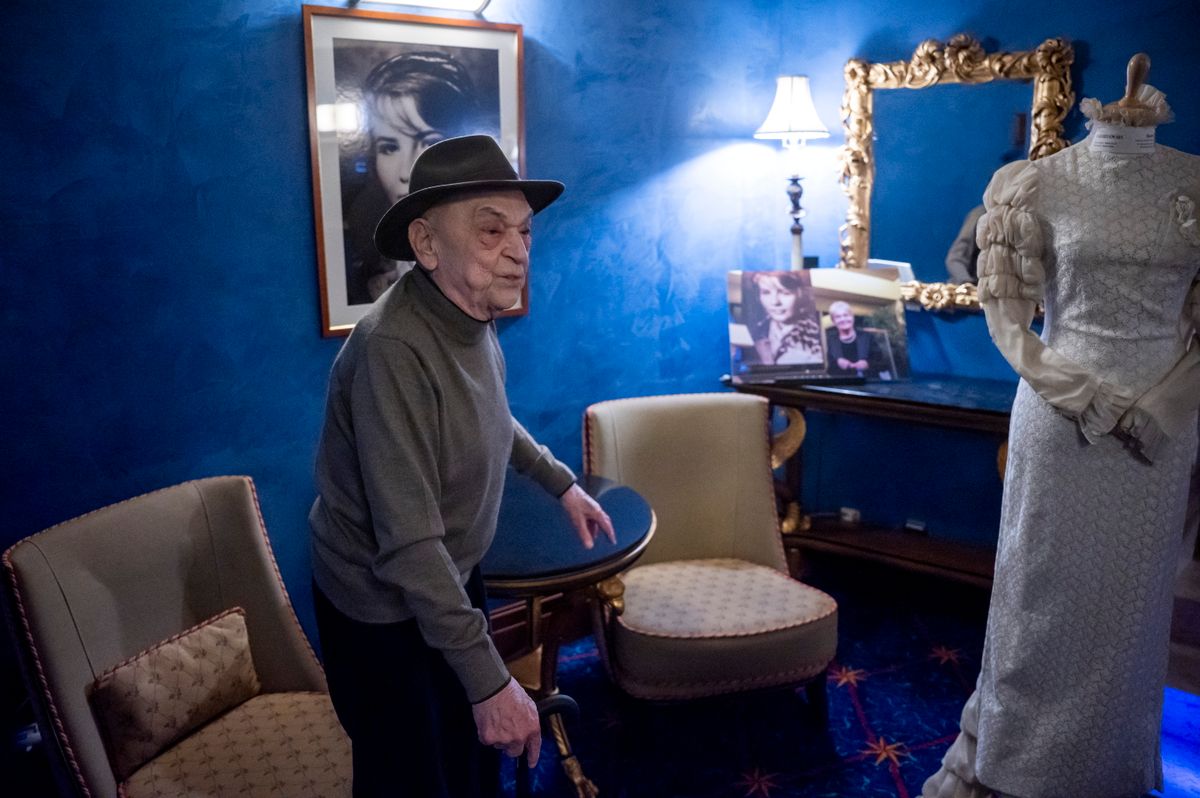 TÖRÕCSIK Mari; BODROGI Gyula