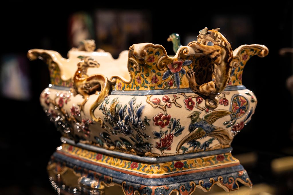 20251106 Budapest  Virág Judit galéria Zsolnay porcelán árverés Fotó: Kállai Márton KM