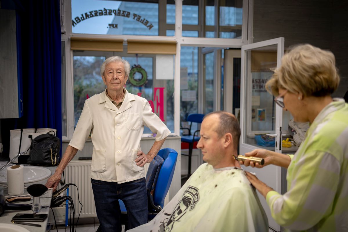 Földi Béla fodrász Nyíregyháza-7