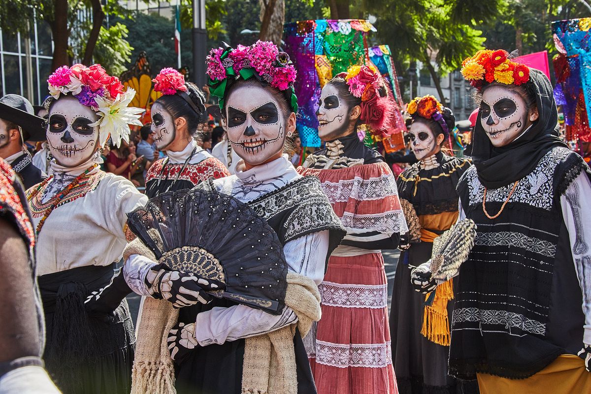 Day,Of,The,Dead,Parade,In,Mexico,City,October,29,