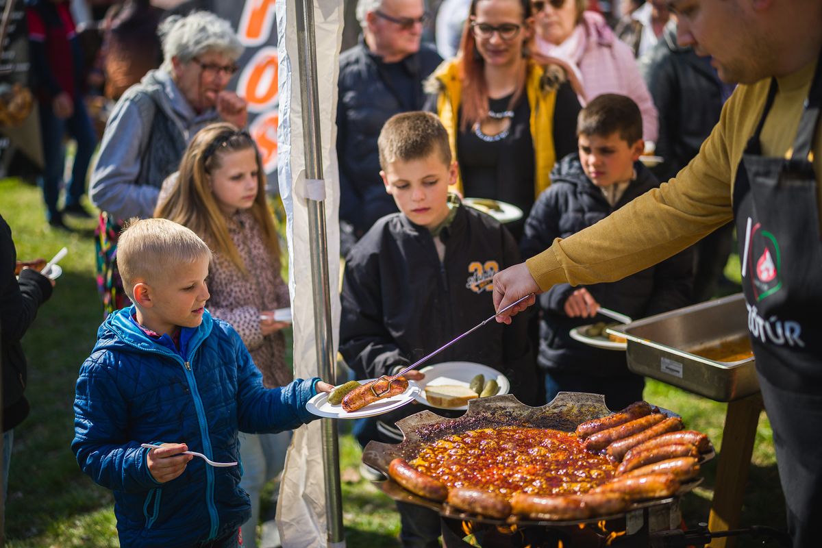 Kolbászkészítő vigadalom Mezőtúr-34