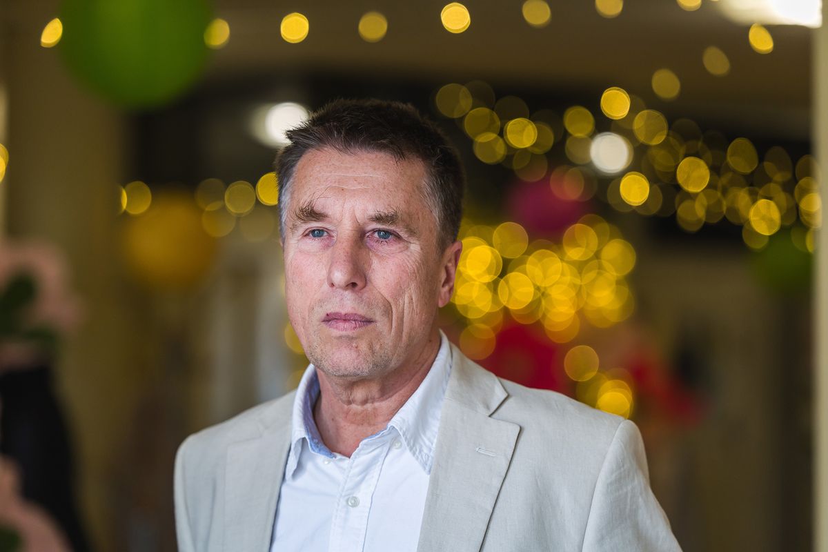 Tomaji Attila főszervező költő-02